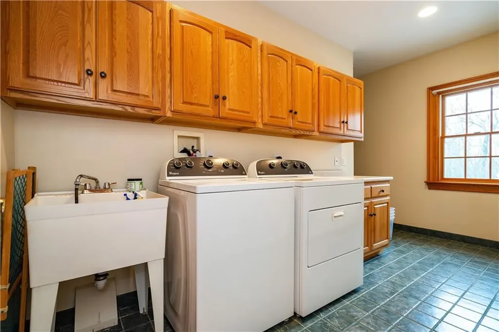 208 Tourtellot Hill Road Glocester RI 02814