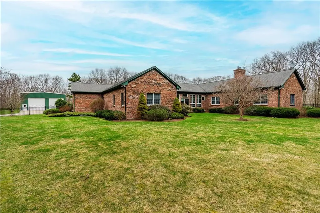 208 Tourtellot Hill Road Glocester RI 02814