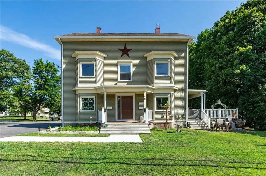 45 High Street Burrillville RI 02859