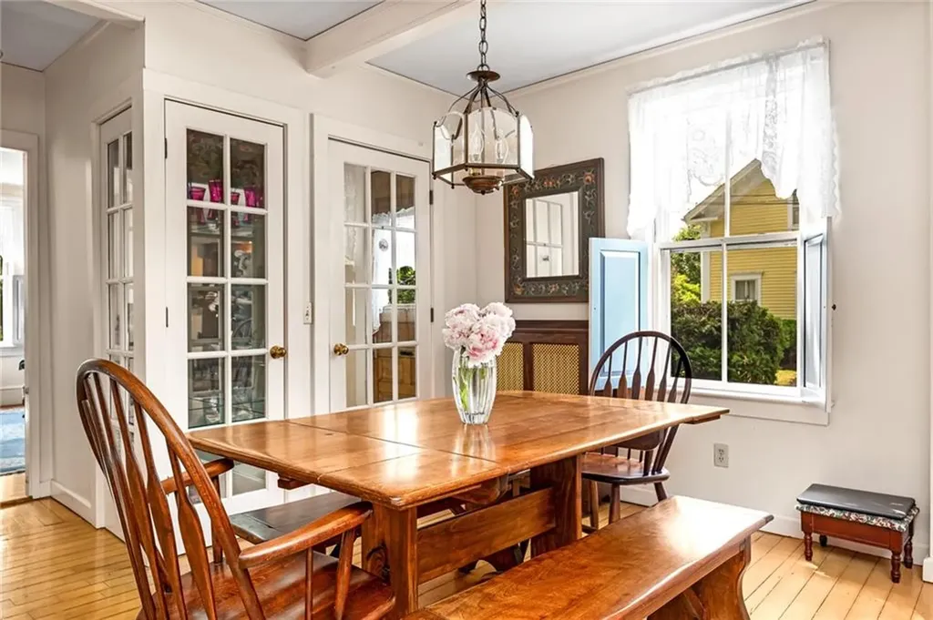 40 South Lane Barrington RI 02806