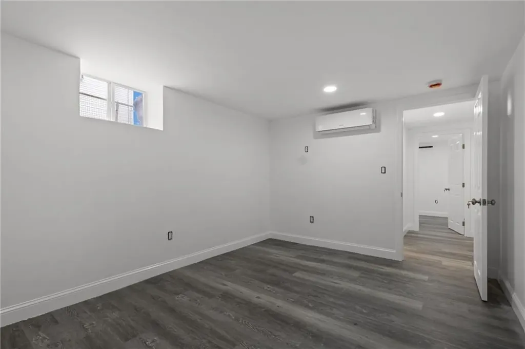 144 Dante Street Providence RI 02908