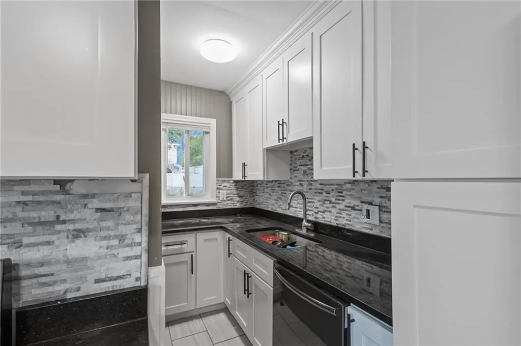 144 Dante Street Providence RI 02908