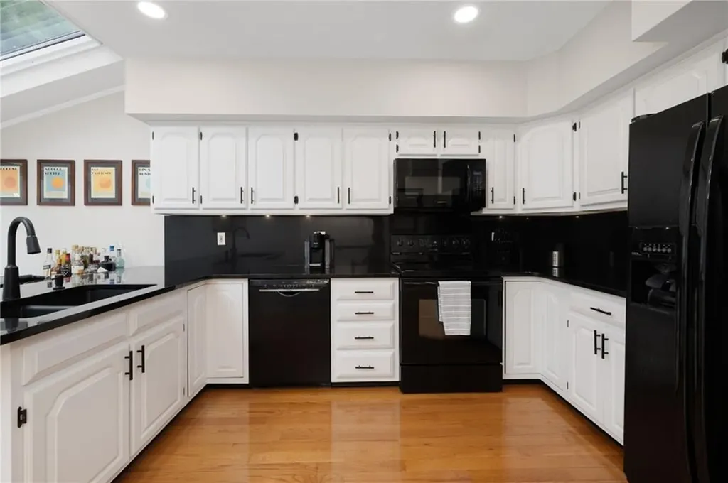 4480 Post Road Warwick RI 02818