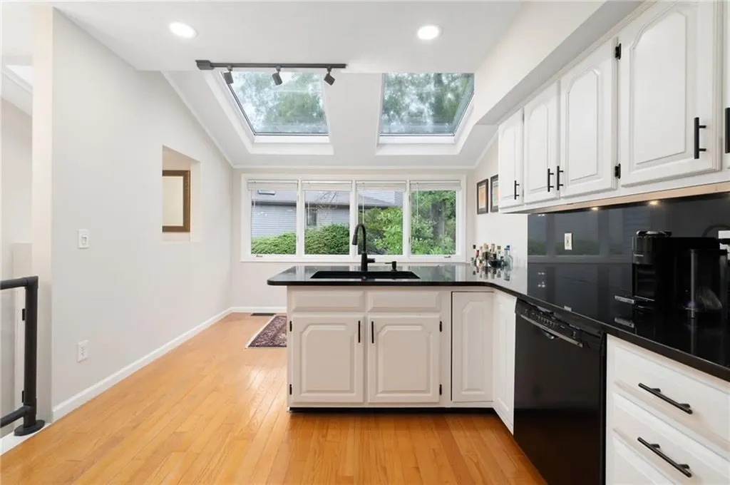 4480 Post Road Warwick RI 02818