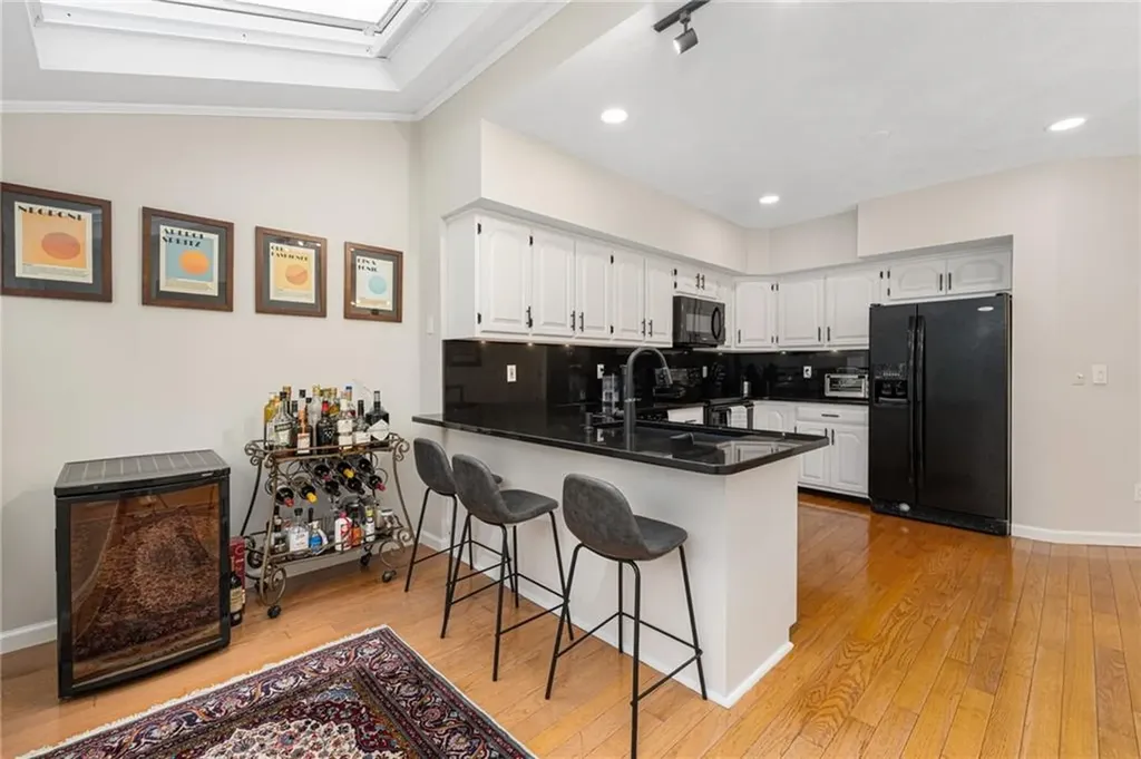 4480 Post Road Warwick RI 02818