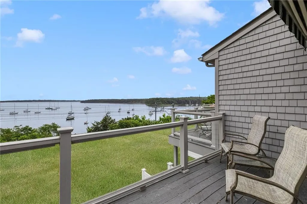 4480 Post Road Warwick RI 02818