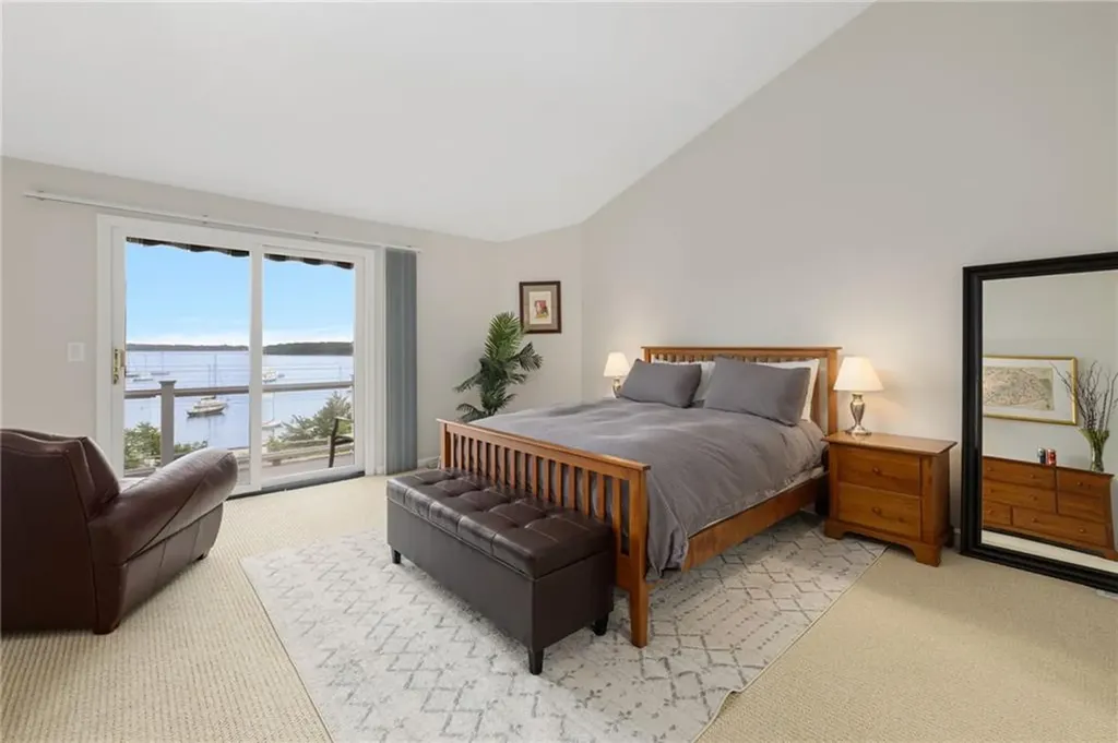 4480 Post Road Warwick RI 02818