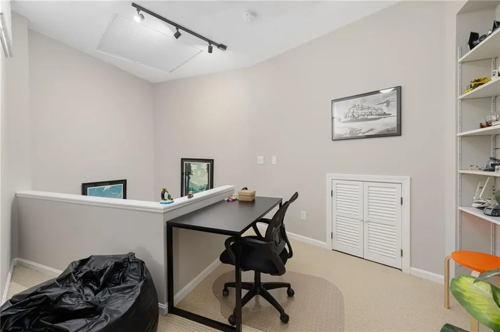 4480 Post Road Warwick RI 02818