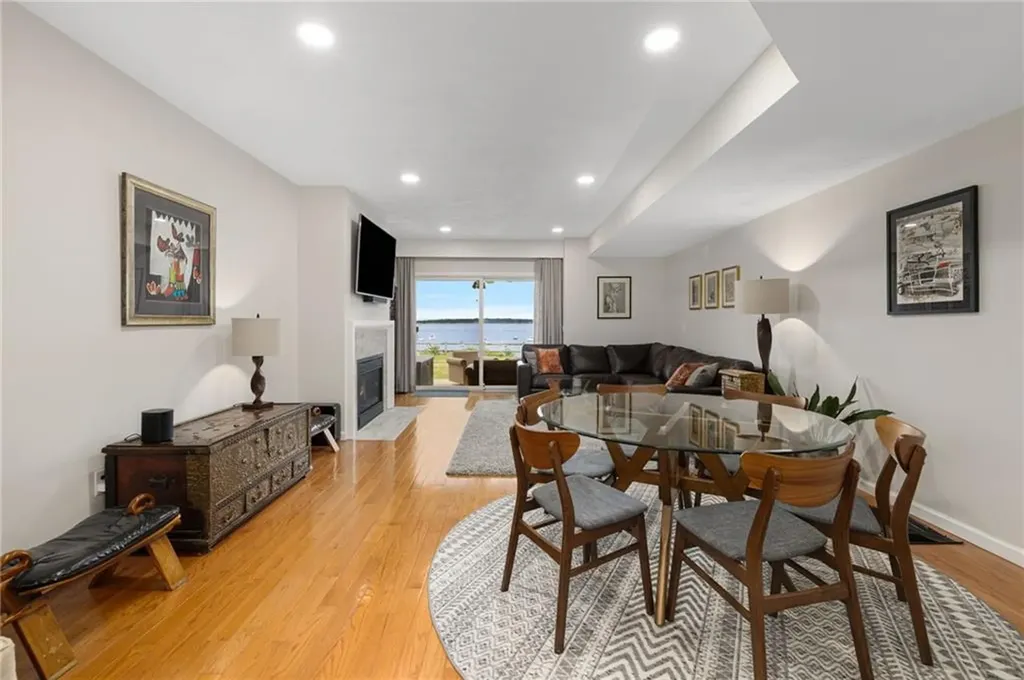 4480 Post Road Warwick RI 02818