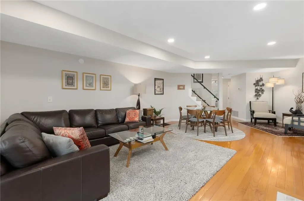 4480 Post Road Warwick RI 02818