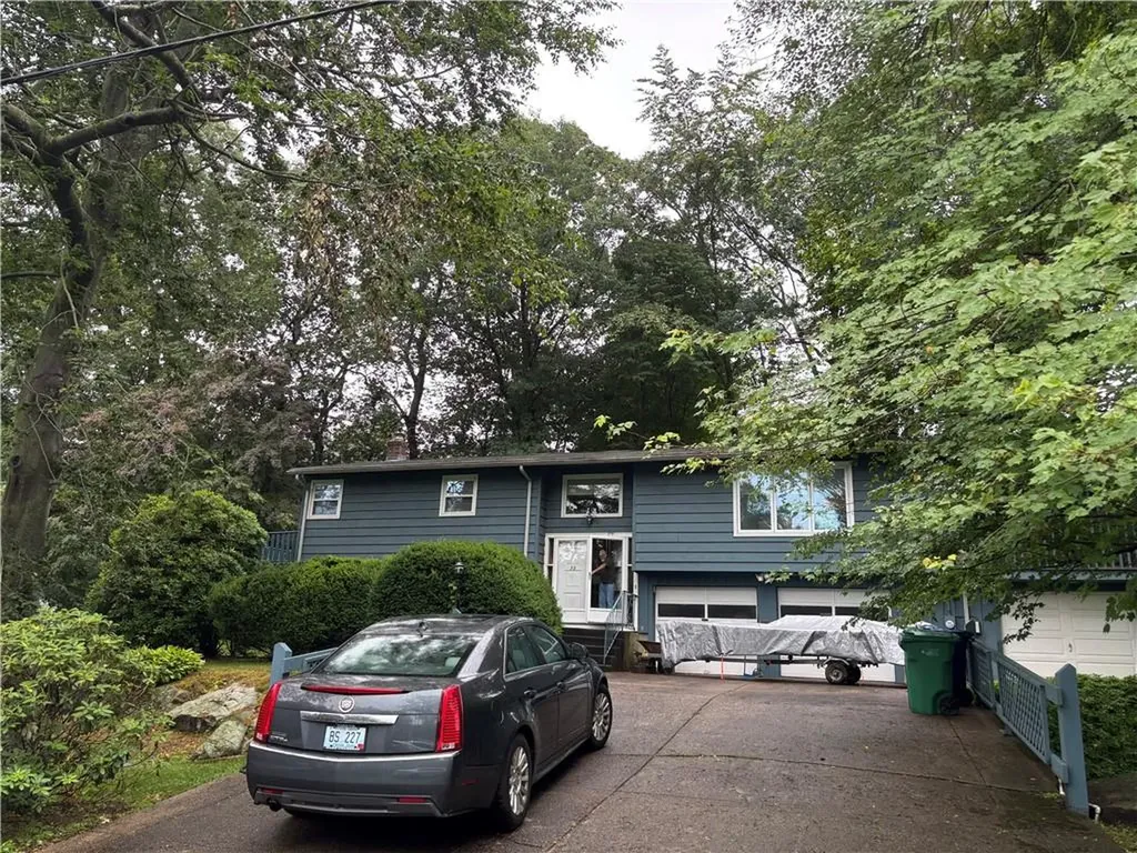 58 Rip Van Winkle Circle Warwick RI 02886