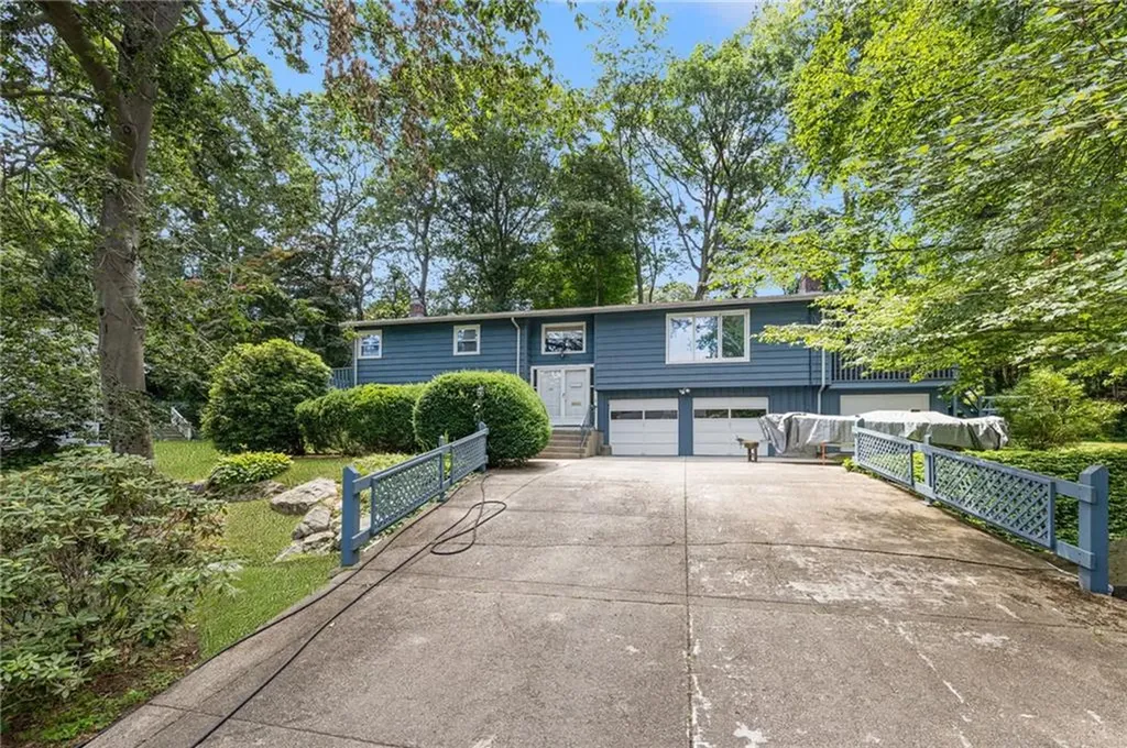 58 Rip Van Winkle Circle Warwick RI 02886