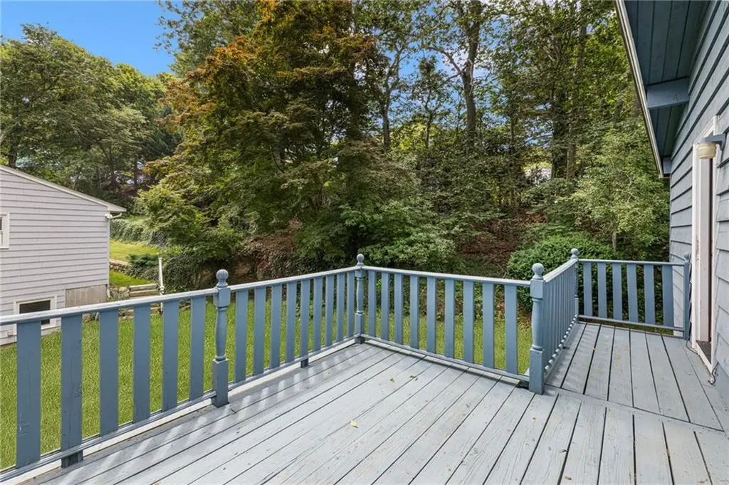 58 Rip Van Winkle Circle Warwick RI 02886