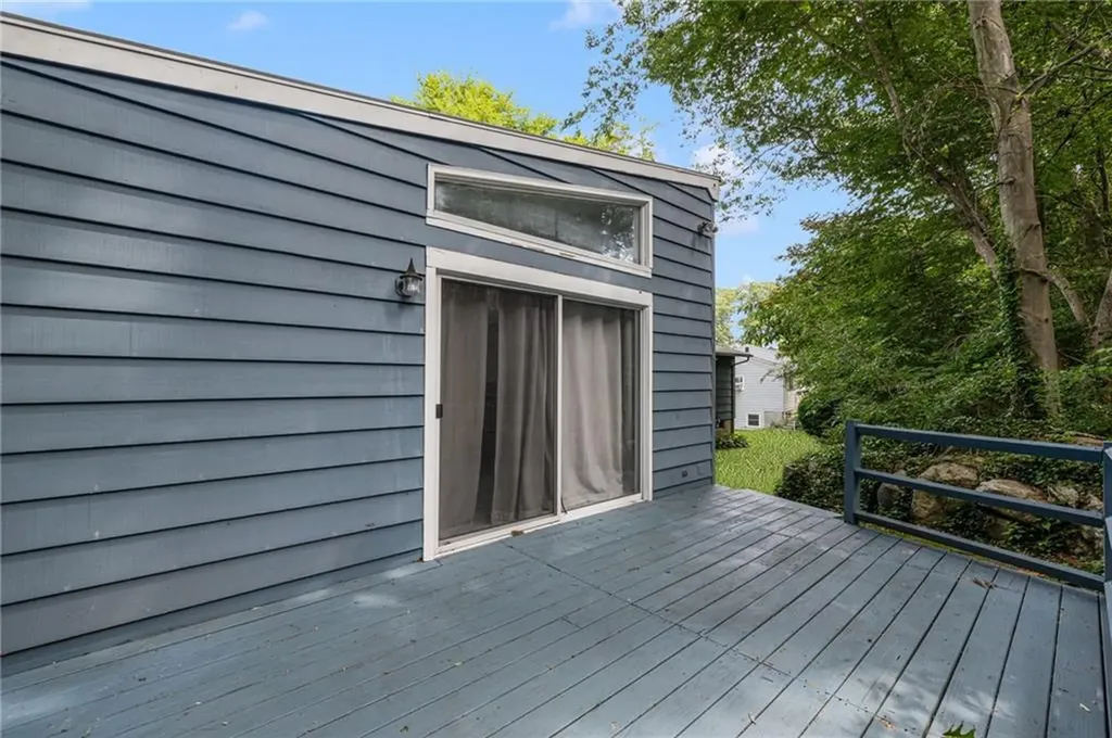 58 Rip Van Winkle Circle Warwick RI 02886