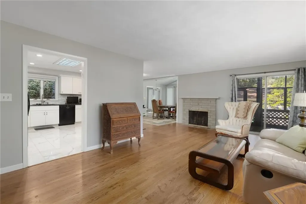 58 Rip Van Winkle Circle Warwick RI 02886
