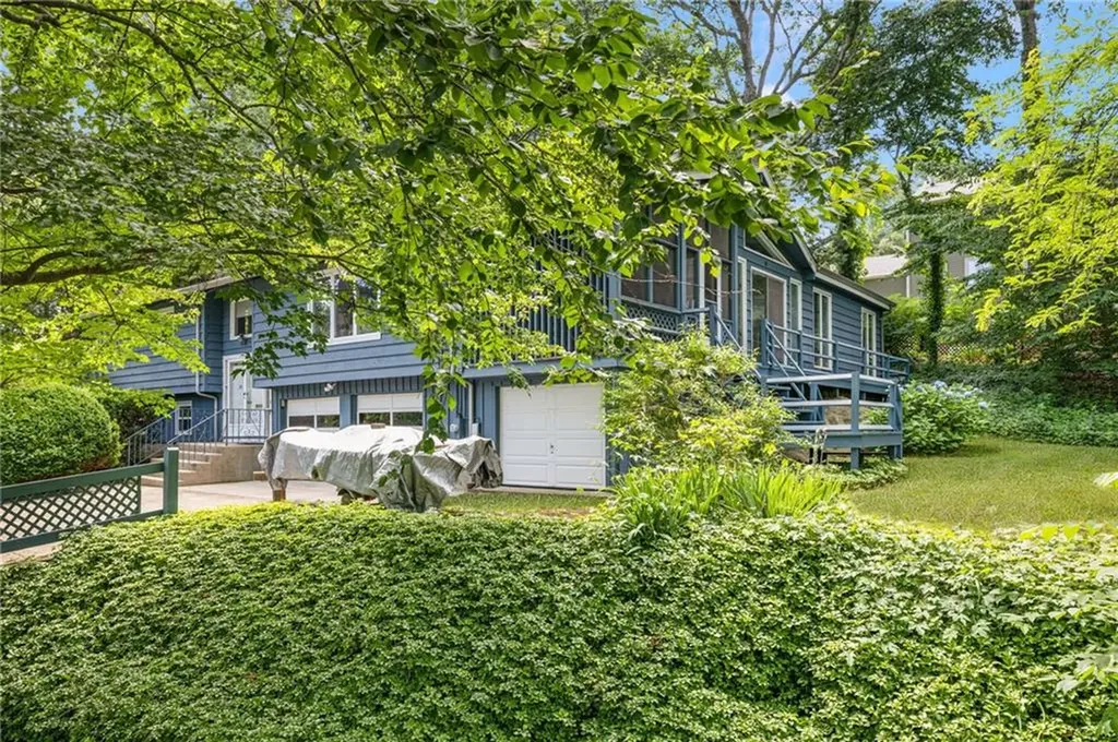 58 Rip Van Winkle Circle Warwick RI 02886