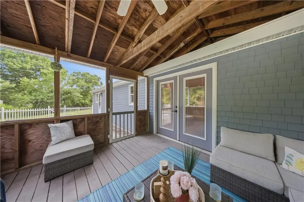 25 Dinonsie Way South Kingstown RI 02879