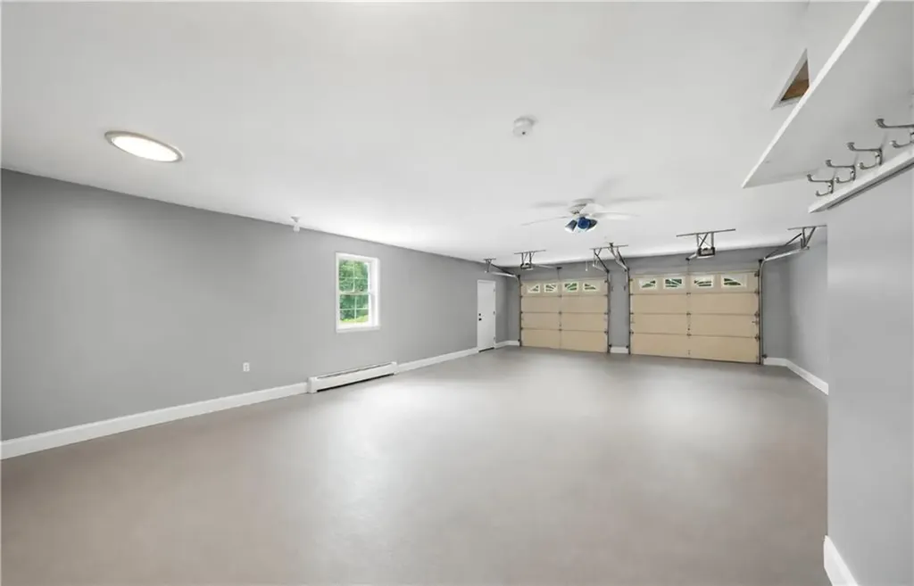 25 Dinonsie Way South Kingstown RI 02879