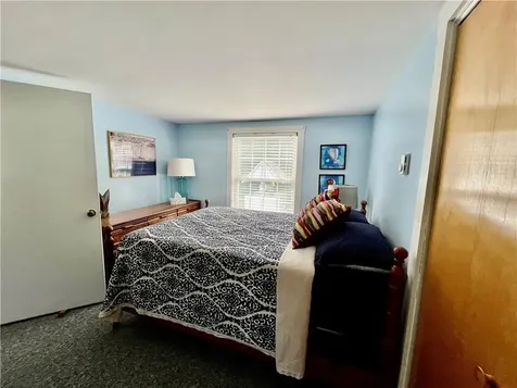 27 South Shore Road Little Compton RI 02837