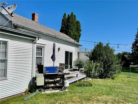 27 South Shore Road Little Compton RI 02837