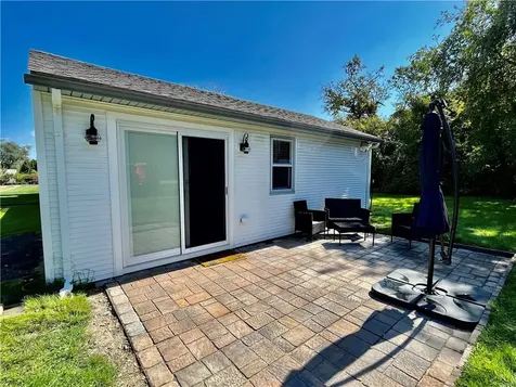 27 South Shore Road Little Compton RI 02837