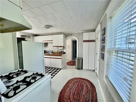 27 South Shore Road Little Compton RI 02837