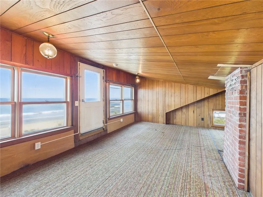 1127 Succotash Road Narragansett RI 02879