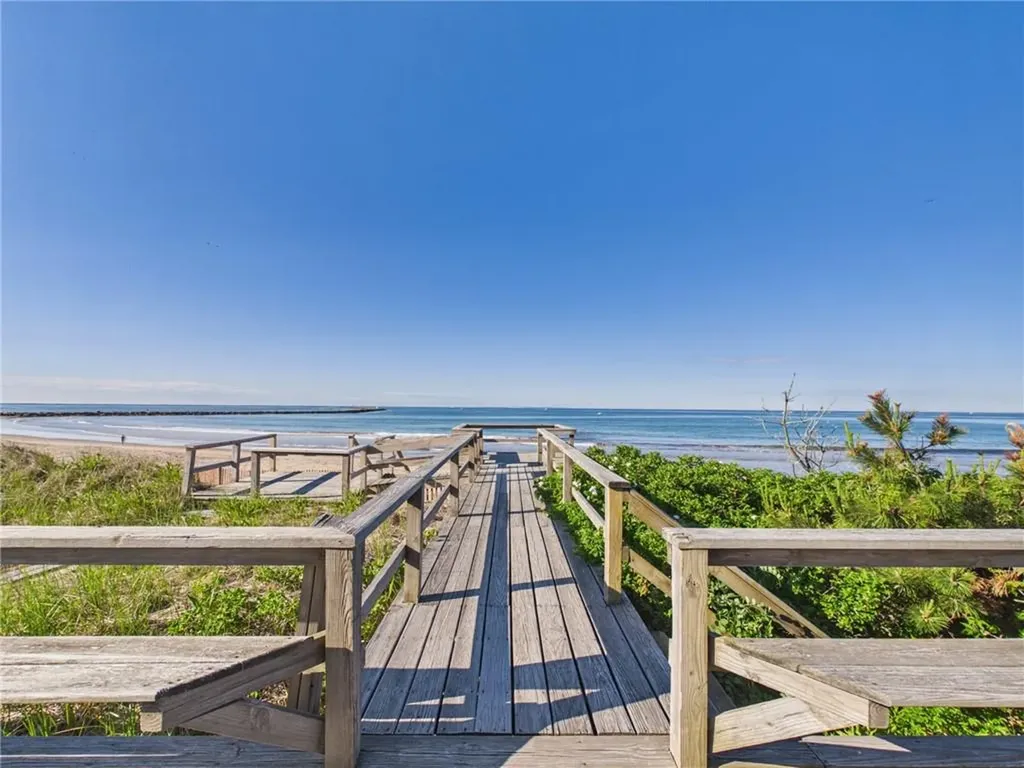 1127 Succotash Road Narragansett RI 02879