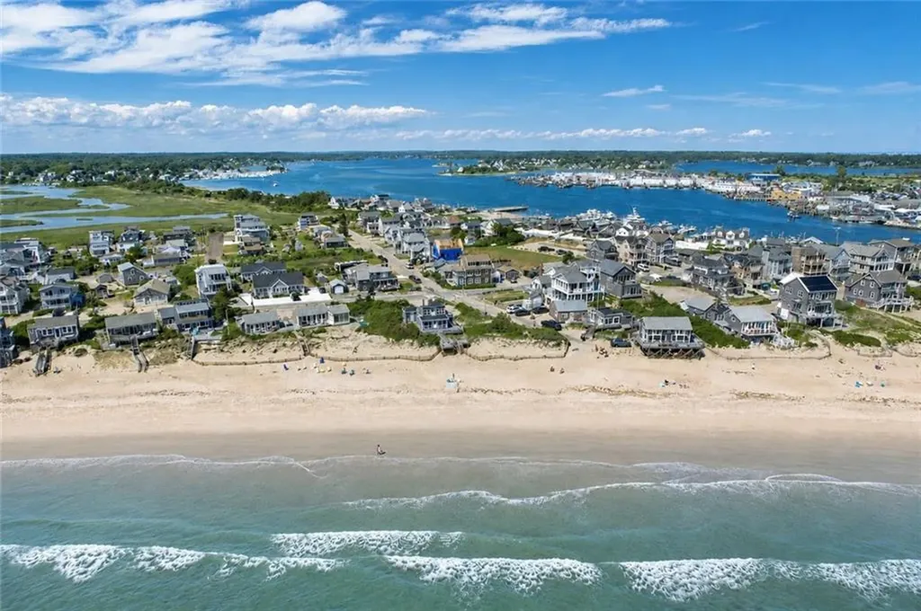 1127 Succotash Road Narragansett RI 02879