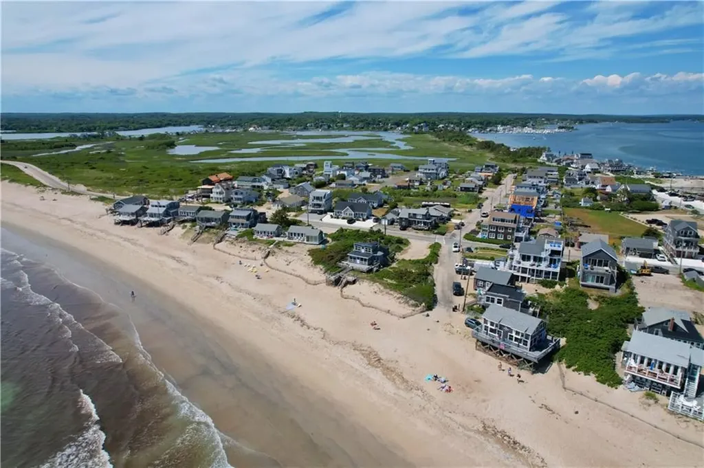 1127 Succotash Road Narragansett RI 02879