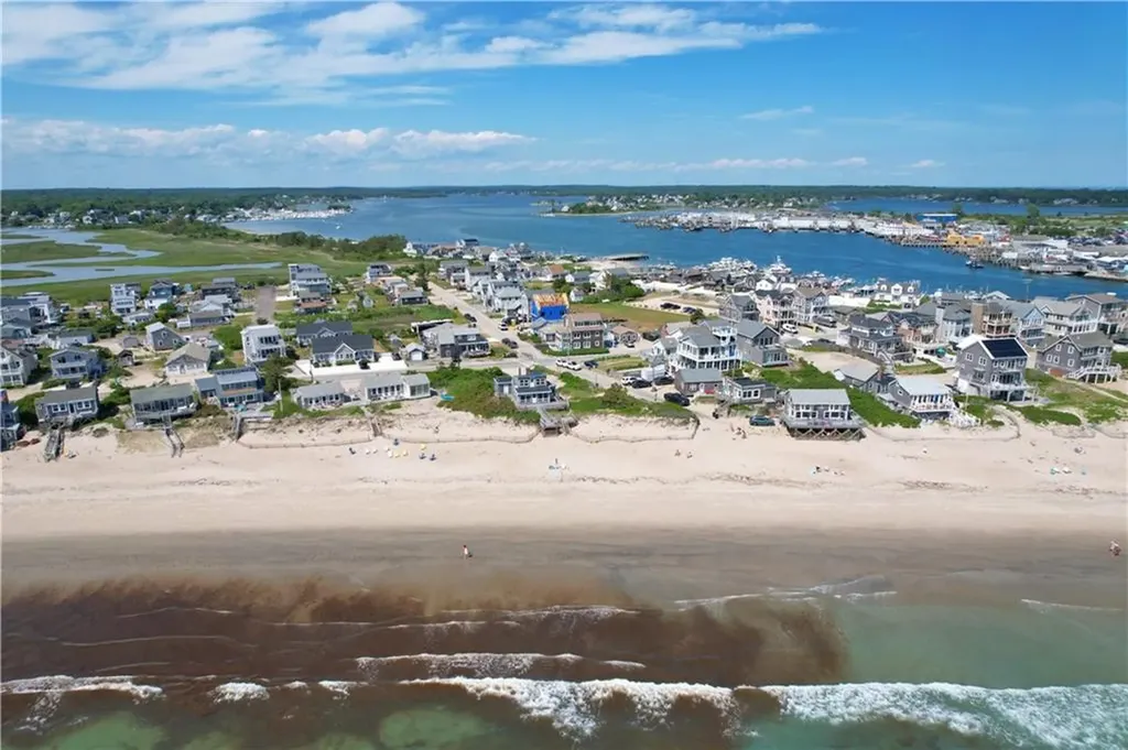 1127 Succotash Road Narragansett RI 02879