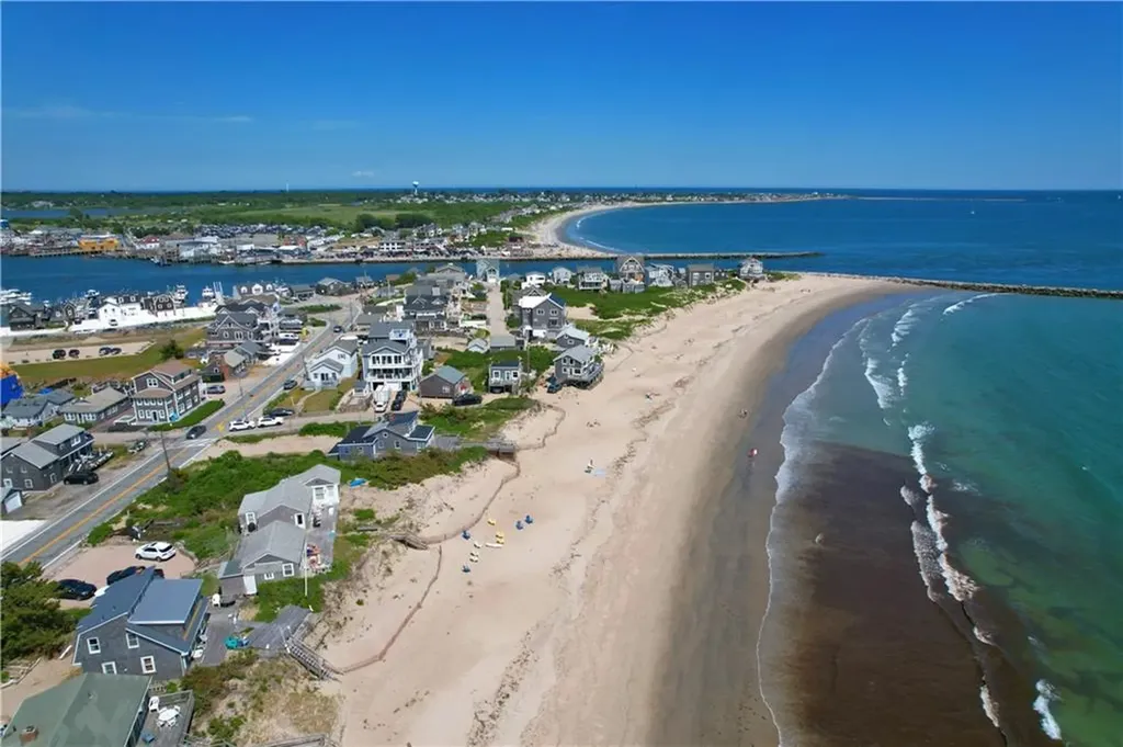 1127 Succotash Road Narragansett RI 02879