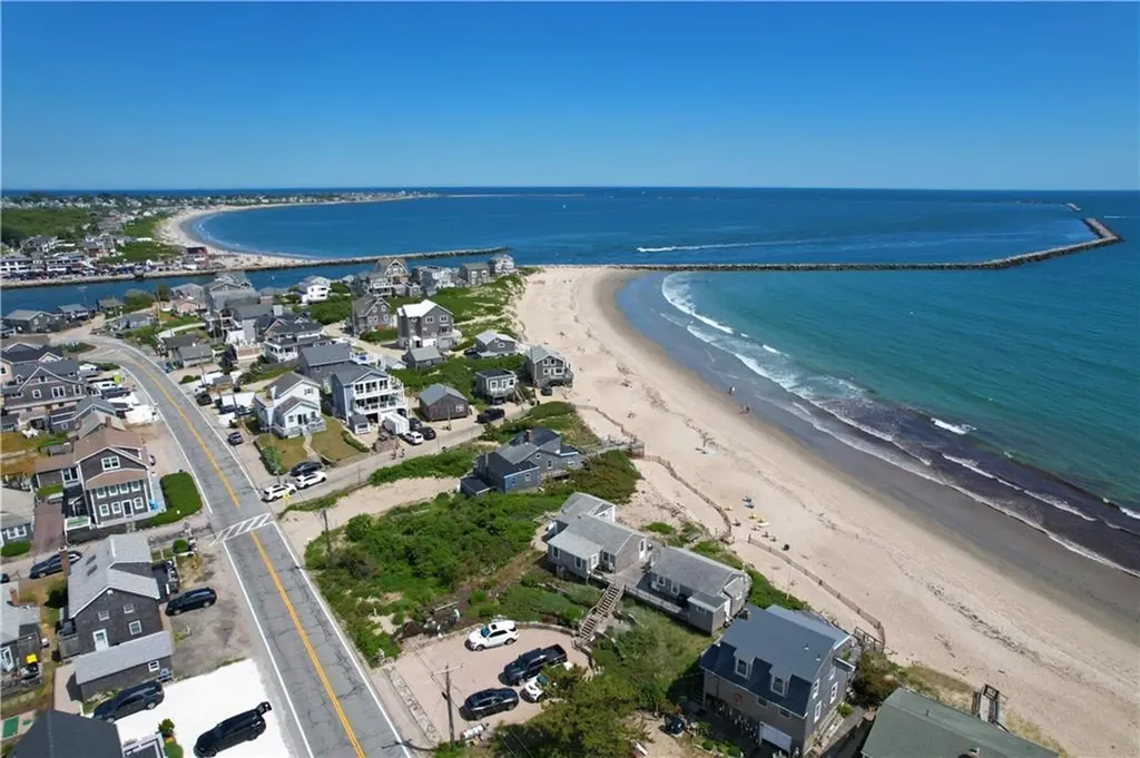 1127 Succotash Road Narragansett RI 02879