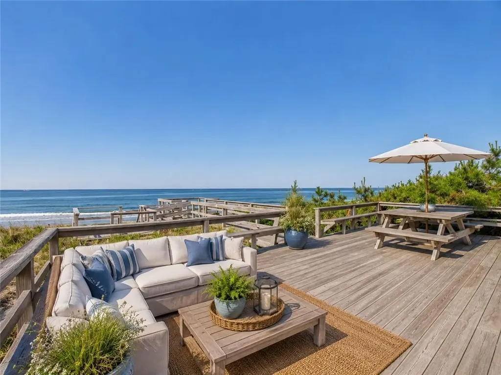 1127 Succotash Road Narragansett RI 02879