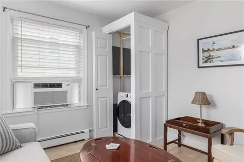 121 Bay View Avenue Bristol RI 02809