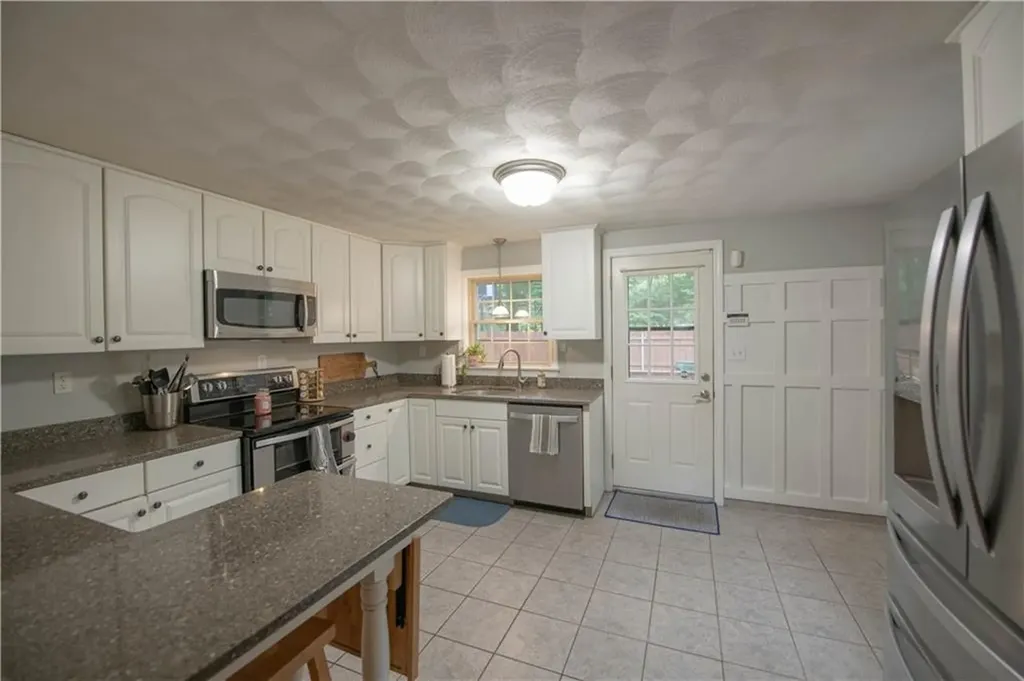 20 Whipple Road Smithfield RI 02917