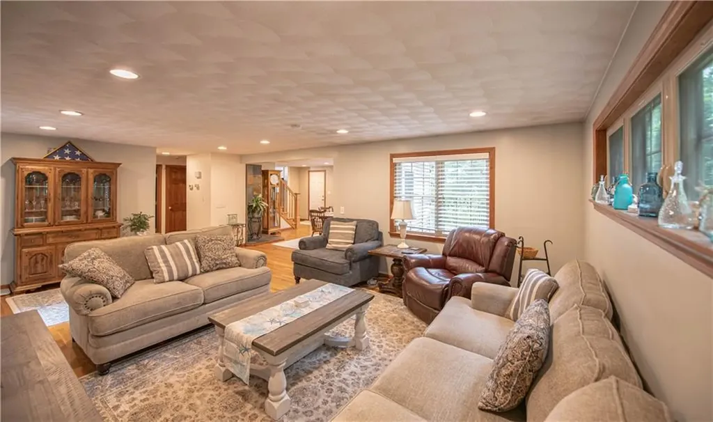 20 Whipple Road Smithfield RI 02917