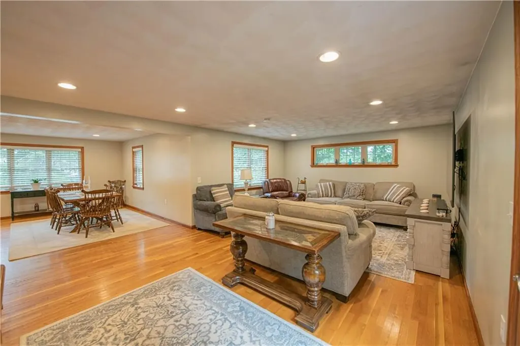 20 Whipple Road Smithfield RI 02917