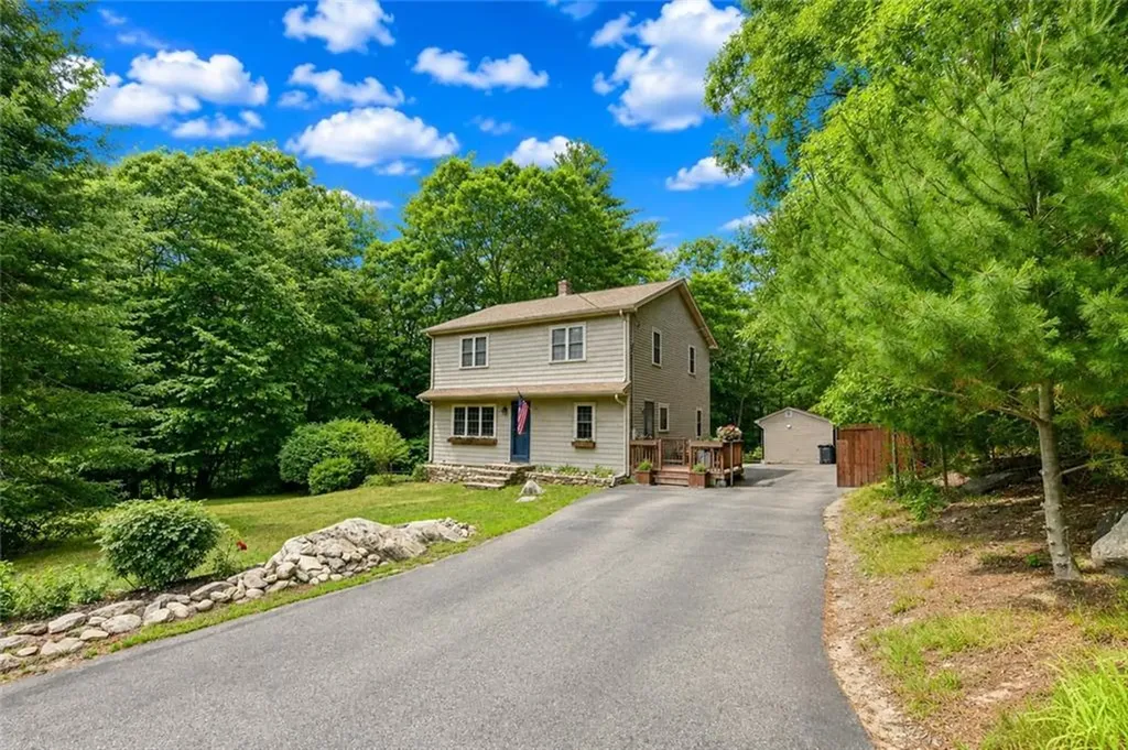 20 Whipple Road Smithfield RI 02917