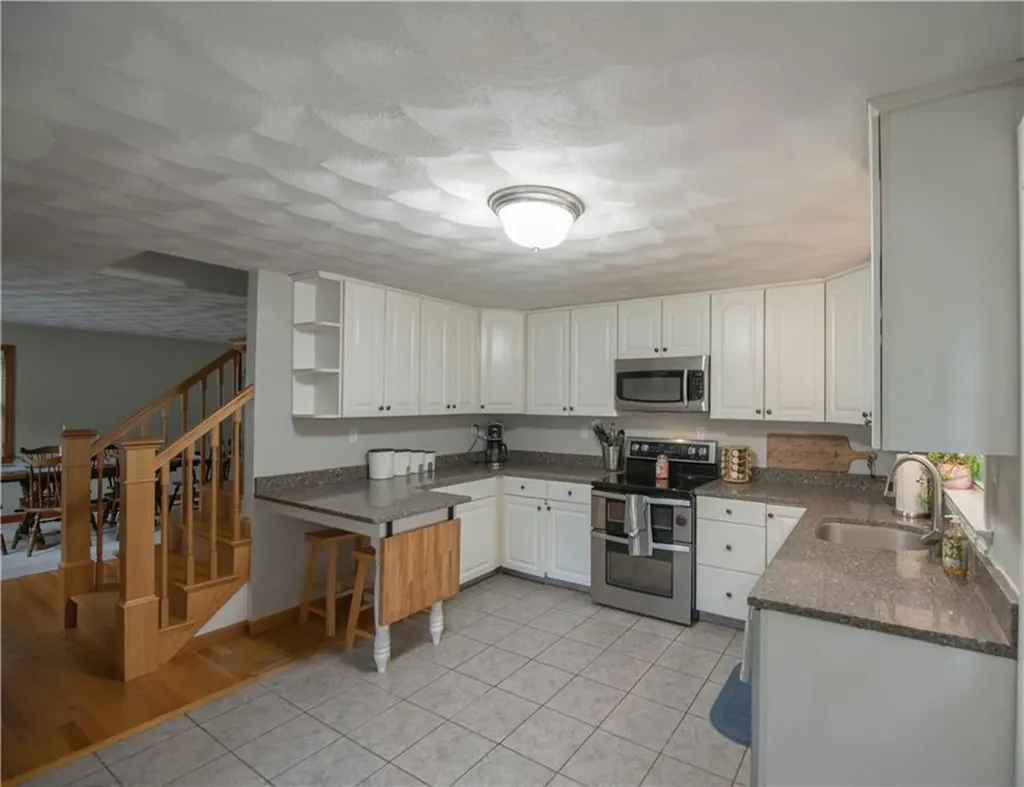 20 Whipple Road Smithfield RI 02917