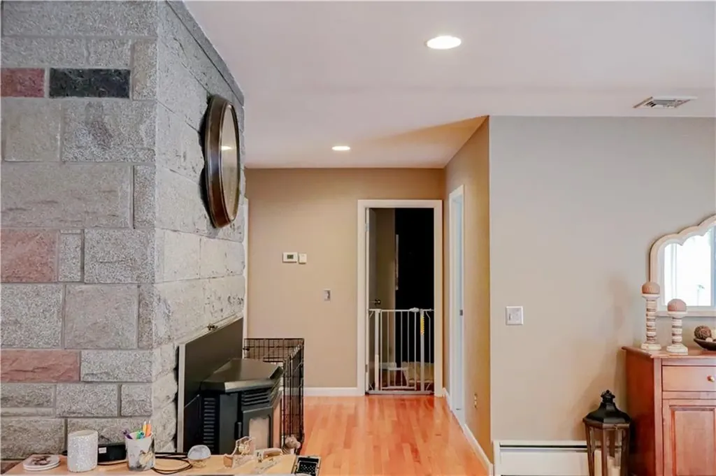 42 Elmdale Avenue Johnston RI 02919