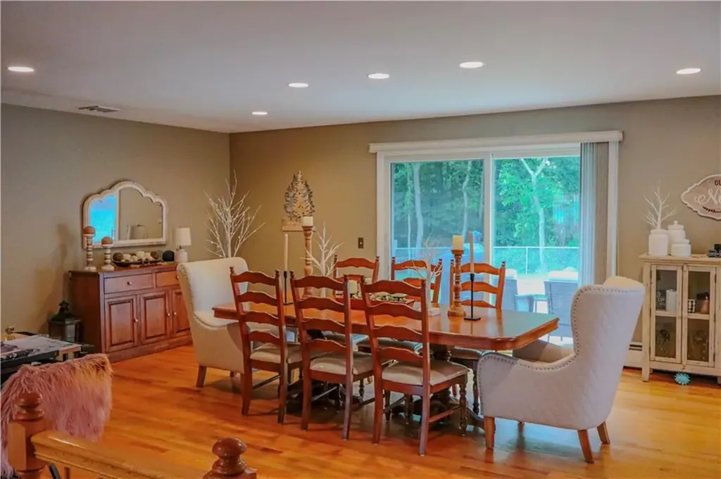 42 Elmdale Avenue Johnston RI 02919