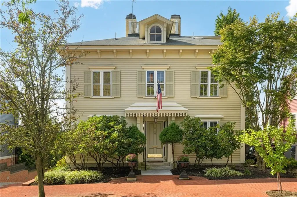 98 Congdon Street Providence RI 02906