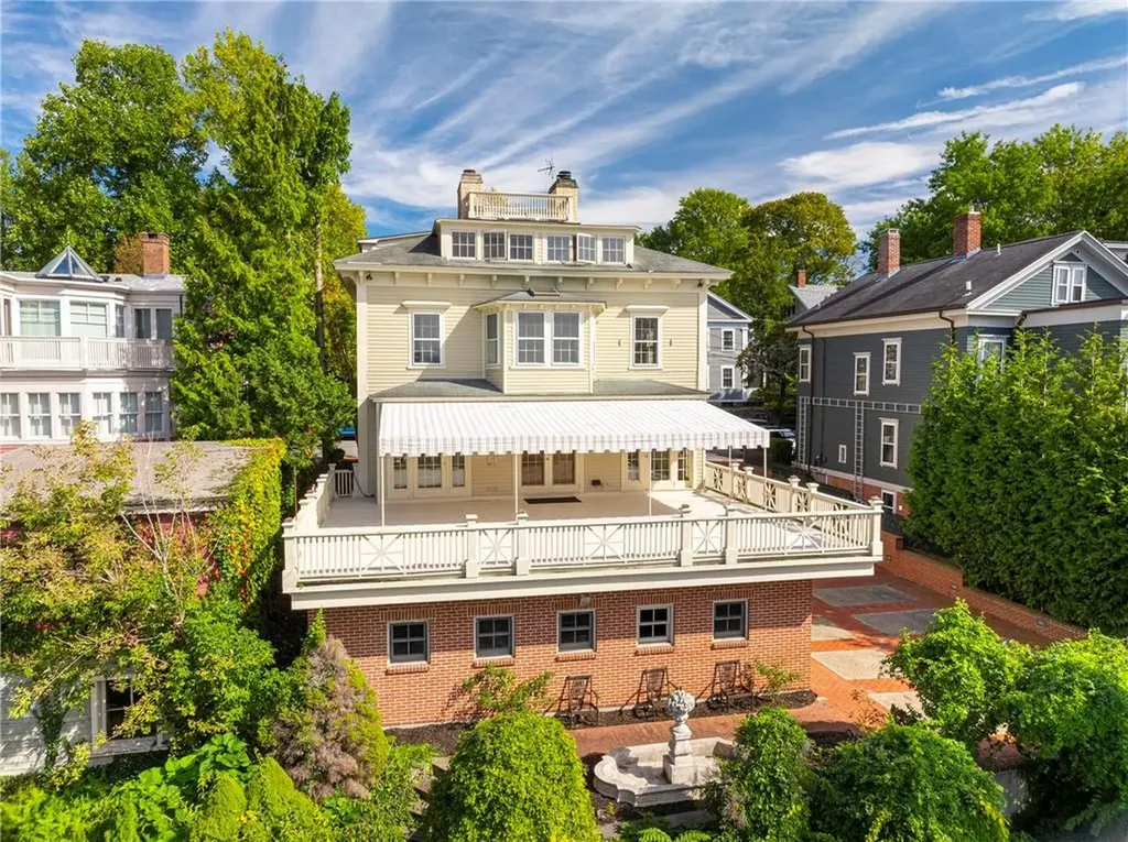 98 Congdon Street Providence RI 02906