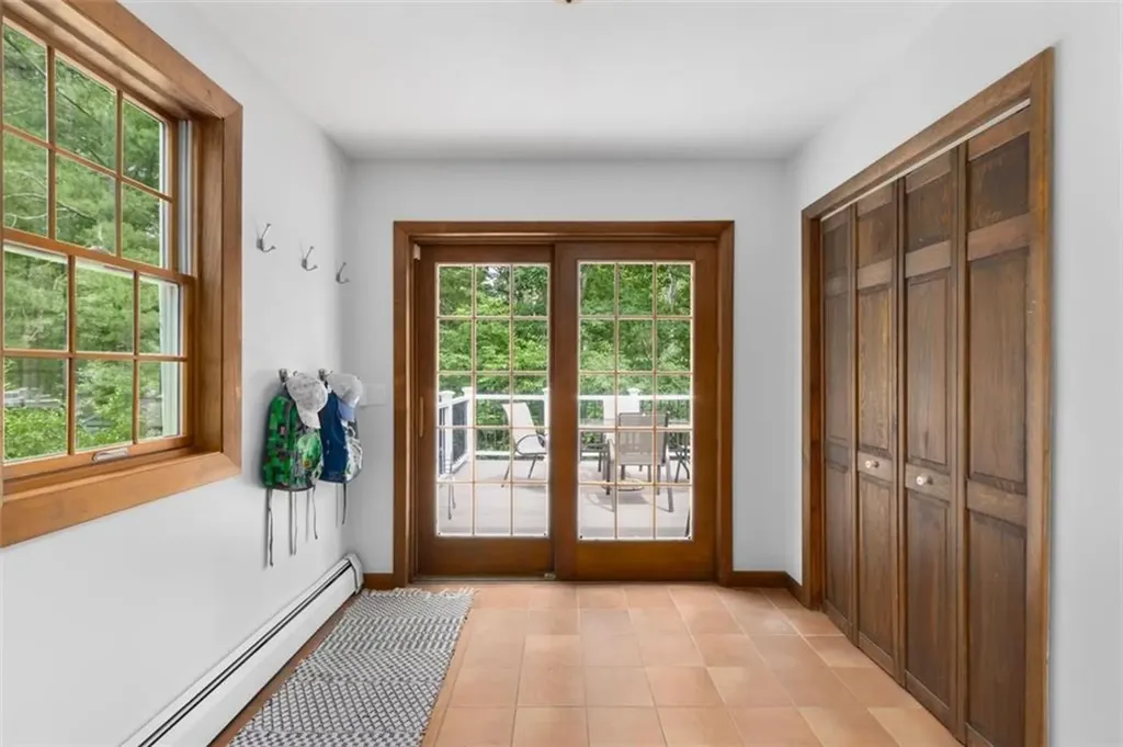 257 Shannock Road South Kingstown RI 02879