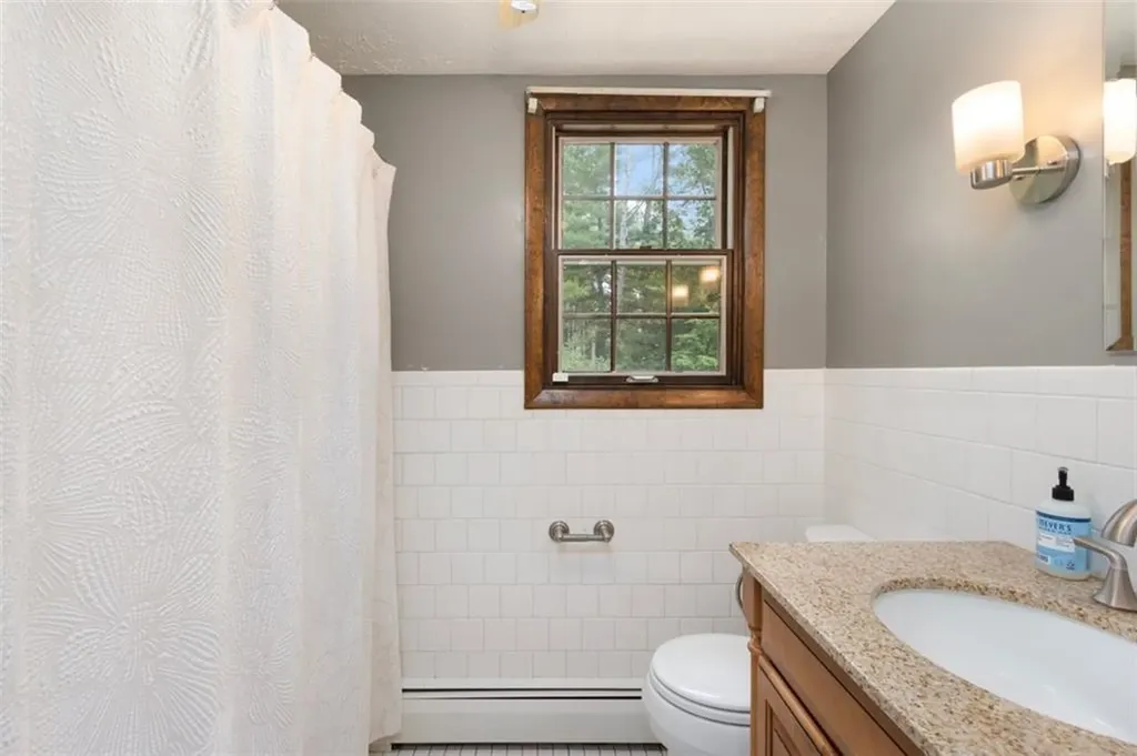 257 Shannock Road South Kingstown RI 02879