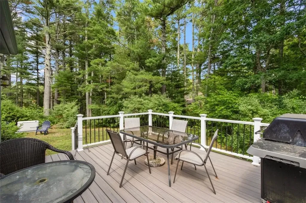 257 Shannock Road South Kingstown RI 02879