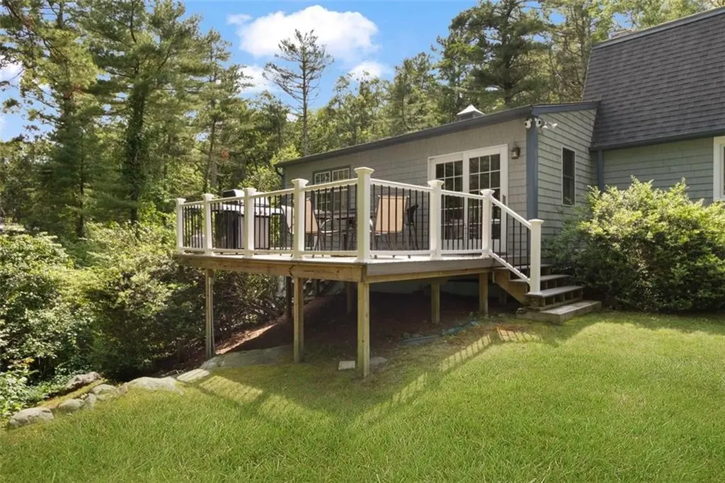 257 Shannock Road South Kingstown RI 02879