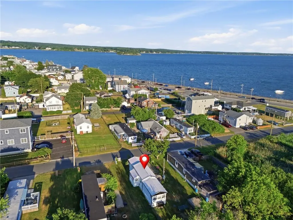 48 Mason Avenue Portsmouth RI 02871