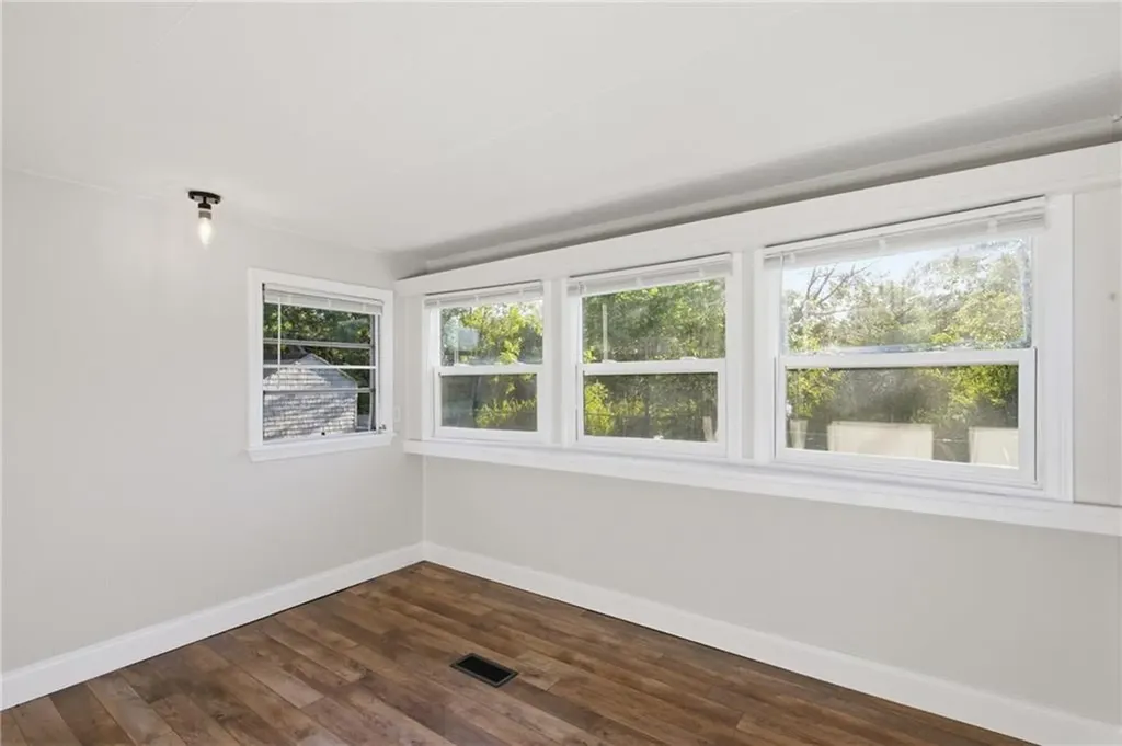 48 Mason Avenue Portsmouth RI 02871